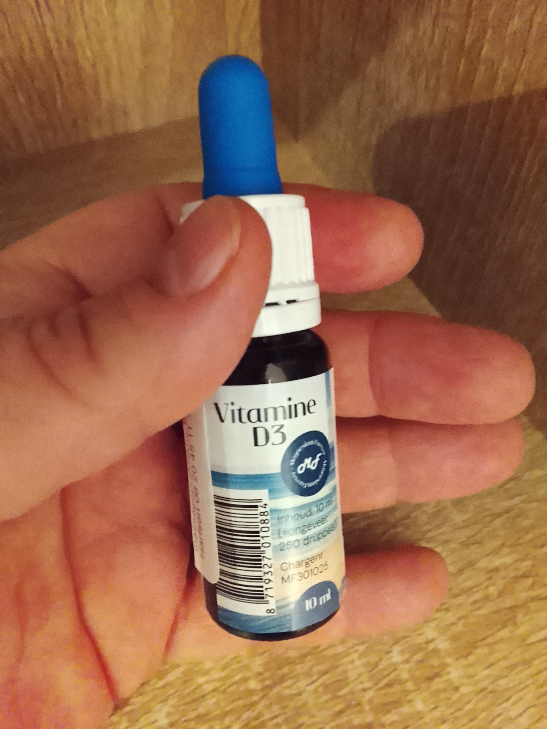 VItamine D3 druppels in 10 ml in handig formaat flesje bij Massagepraktijk Herma in Harfsen bij Lochem