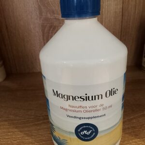 Magnesiumolie in fles 500 ml. Navulling voor de olieroller. Bij massagepraktijk Herma - In je hum met Magnesium in Harfsen bij Lochem in de Achterhoek